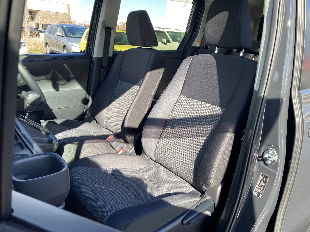 トヨタ シエンタ ハイブリッド13枚目