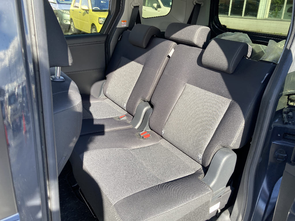 トヨタ シエンタ ハイブリッド14枚目