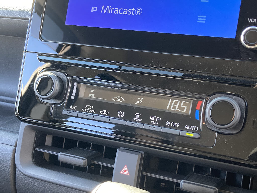 トヨタ シエンタ ハイブリッド6枚目