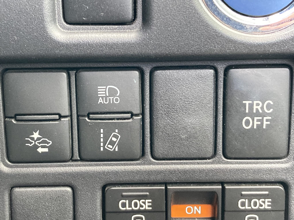 トヨタ ノアＨＶ10枚目