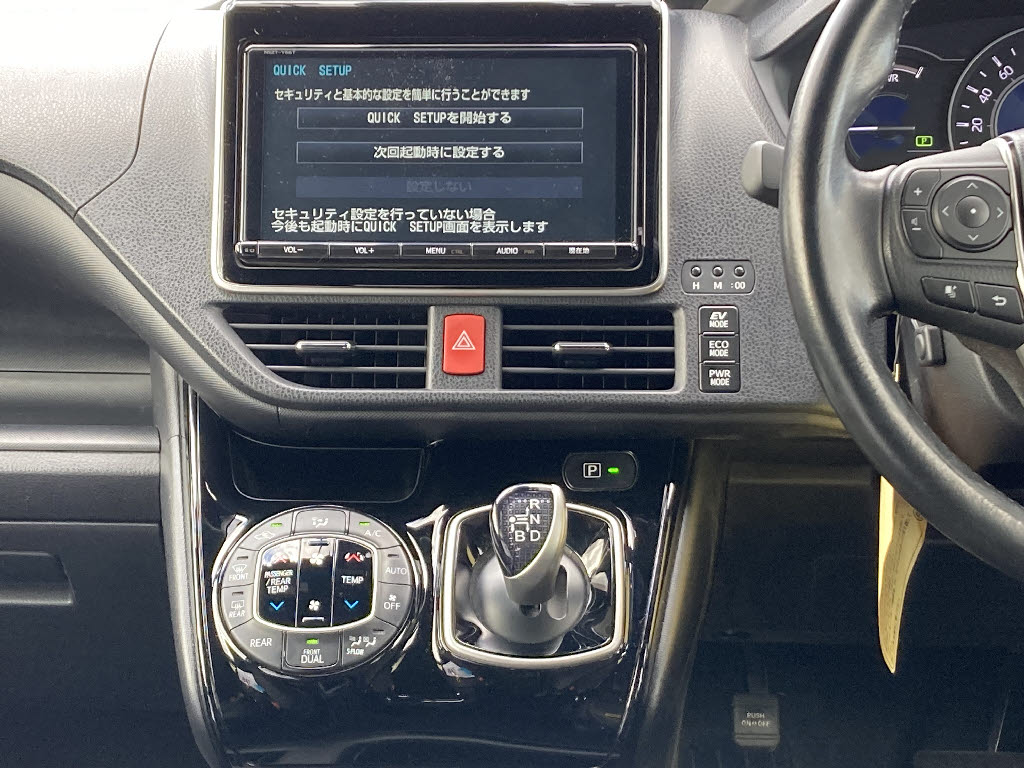 トヨタ ノアＨＶ4枚目