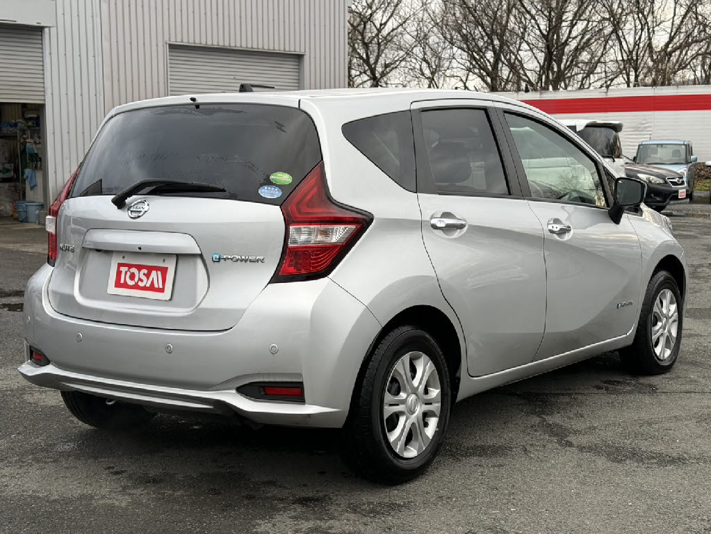 ニッサン ノート17枚目