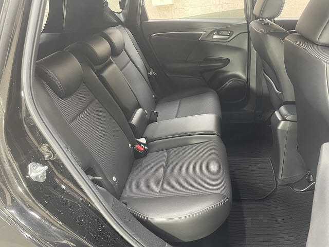 ホンダ フィットハイブリッド4枚目