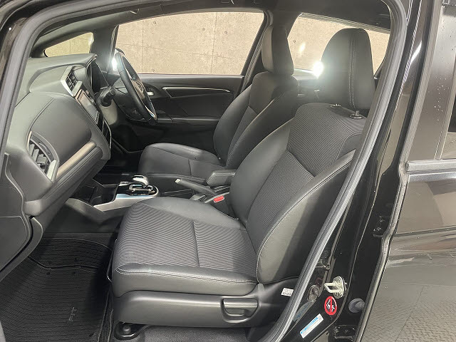 ホンダ フィットハイブリッド5枚目