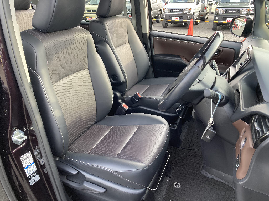 トヨタ エスクァイア12枚目