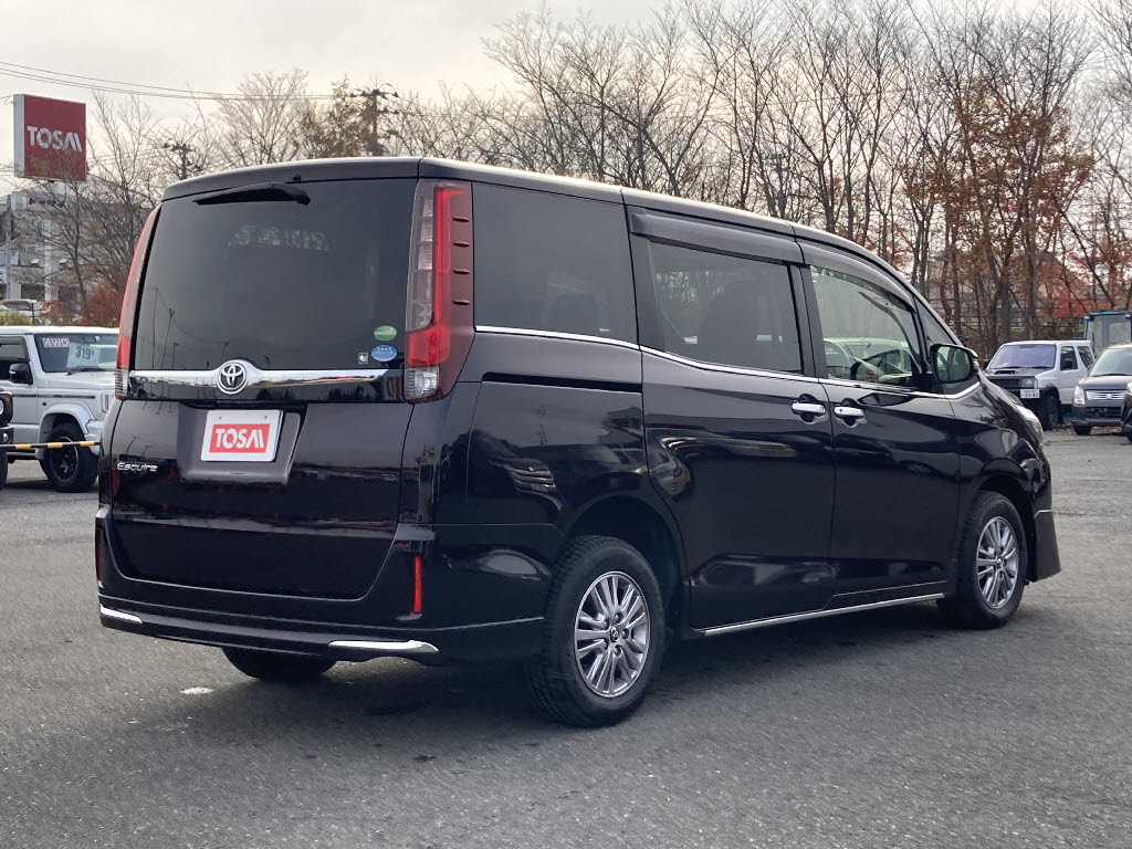 トヨタ エスクァイア1枚目