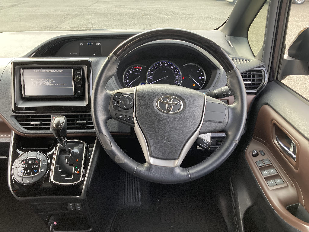 トヨタ エスクァイア3枚目