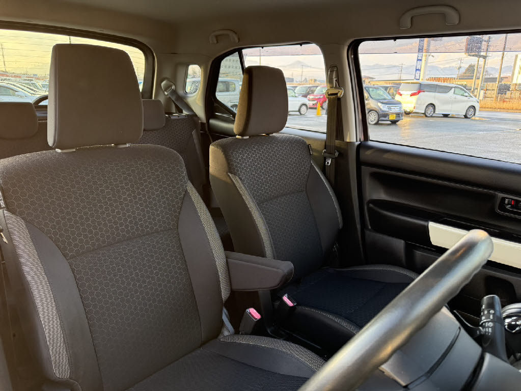 スズキ クロスビー8枚目