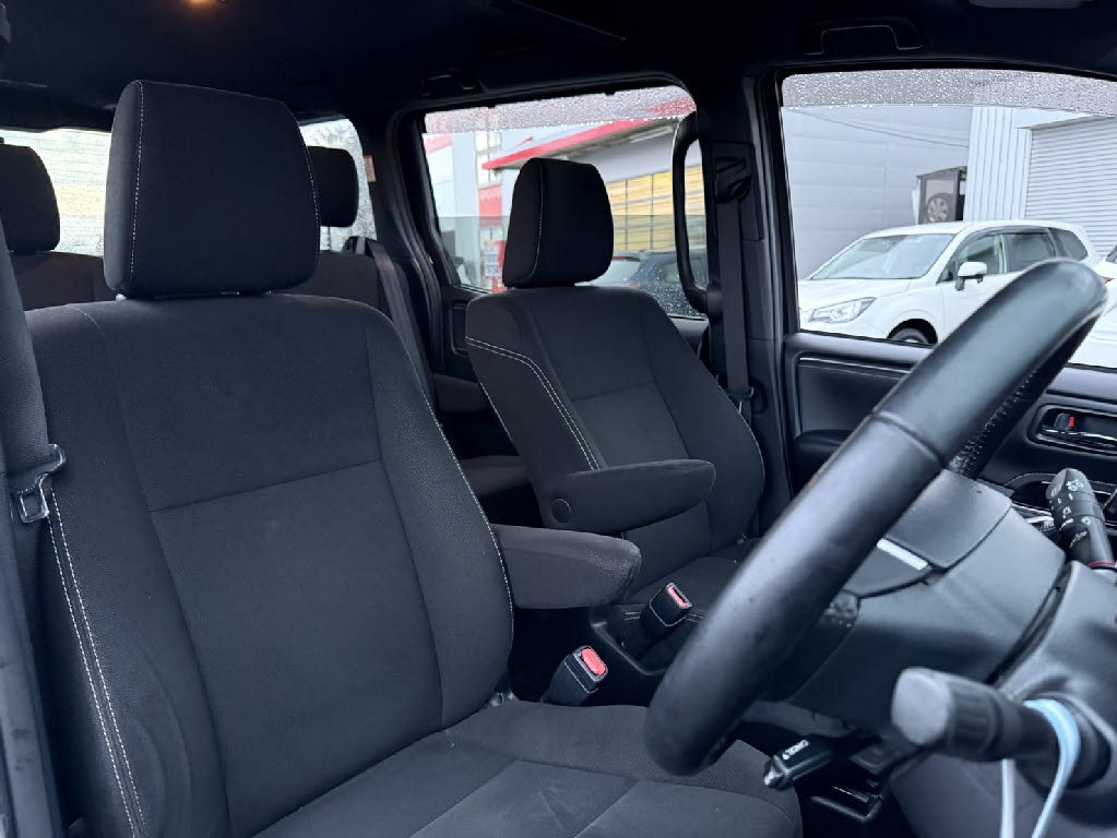 トヨタ エスクァイア8枚目