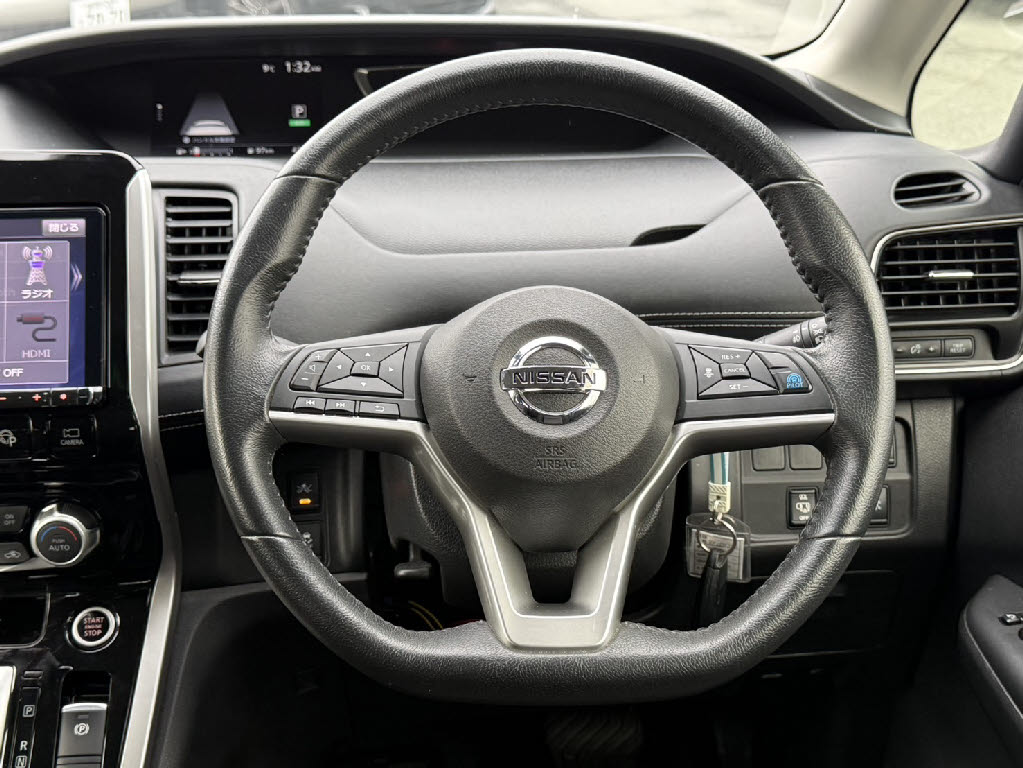 ニッサン セレナHV11枚目