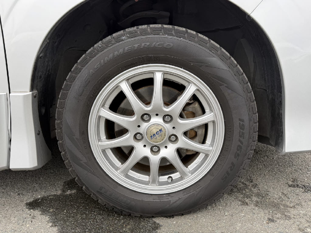 ニッサン セレナHV13枚目