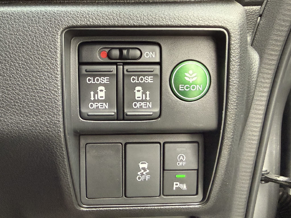 ホンダ オデッセイ6枚目