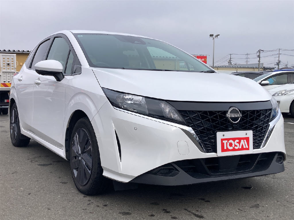 ニッサン ノート3枚目