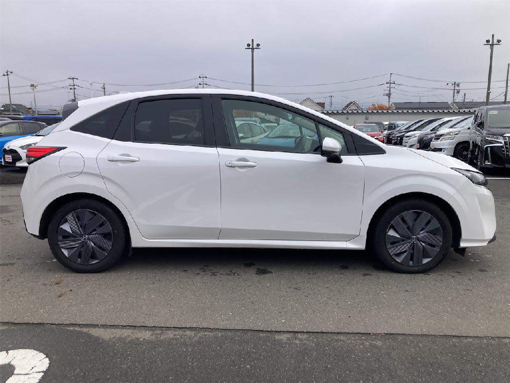 ニッサン ノート4枚目