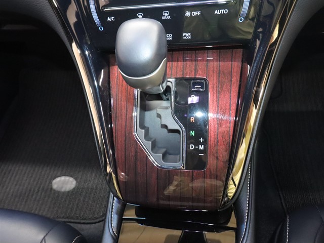 トヨタ ハリアー17枚目