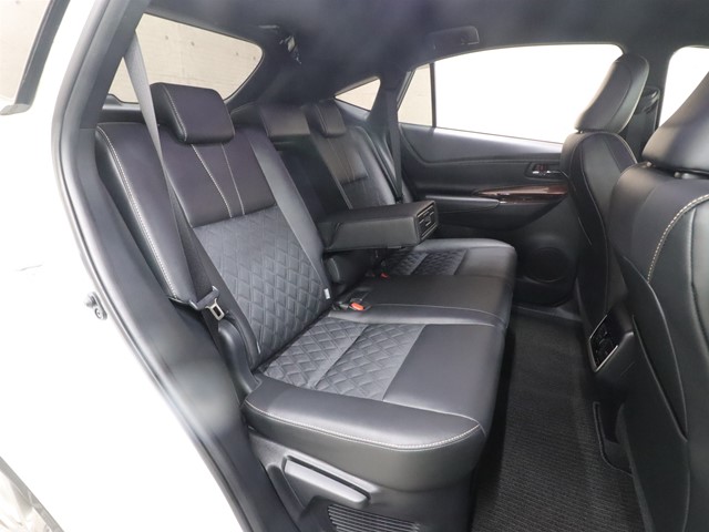 トヨタ ハリアー5枚目