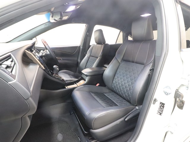 トヨタ ハリアー6枚目