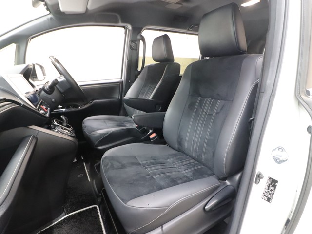 トヨタ エスクァイアＨＶ7枚目