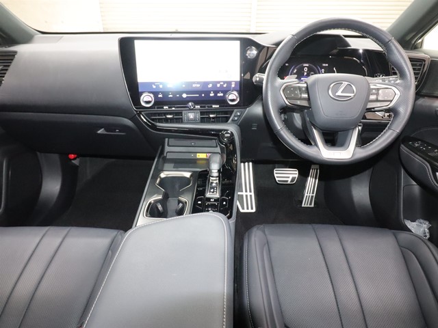 レクサス NX2枚目