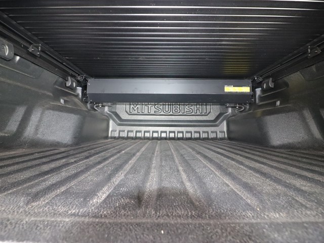 三菱 トライトン9枚目