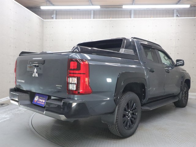 三菱 トライトン1枚目