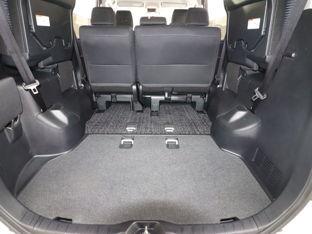 トヨタ ヴォクシー11枚目