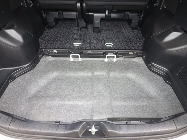 トヨタ ヴォクシー12枚目