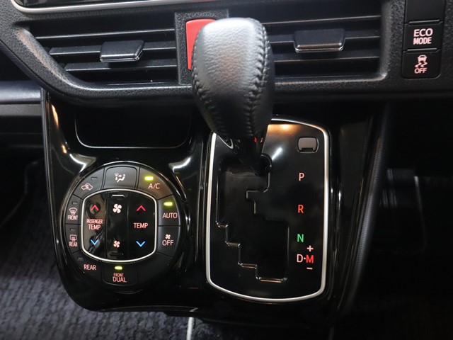 トヨタ ヴォクシー18枚目