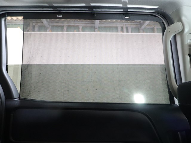 トヨタ ヴォクシー5枚目