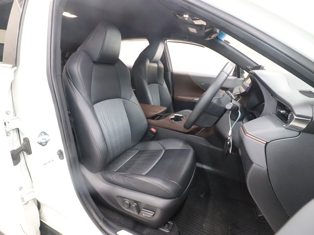 トヨタ ハリアー ハイブリッド3枚目