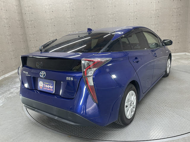 トヨタ プリウス1枚目