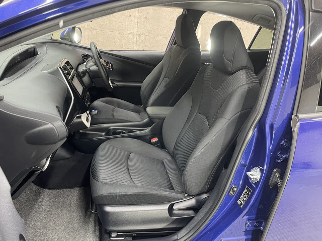 トヨタ プリウス5枚目