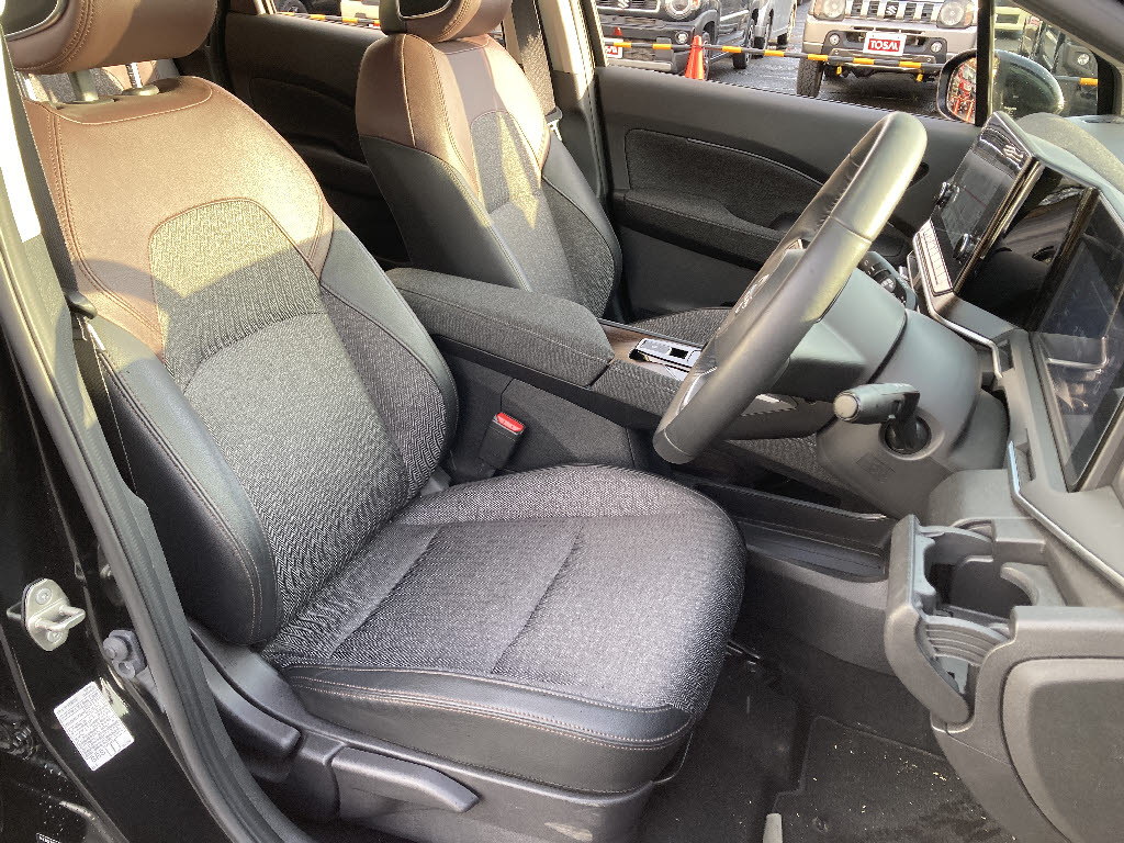 ニッサン オーラ13枚目