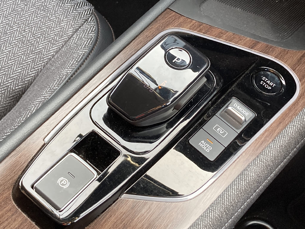 ニッサン オーラ7枚目