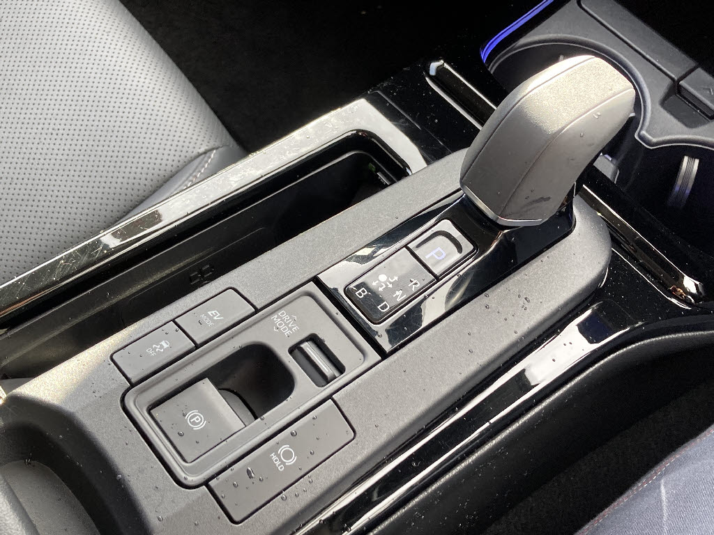 トヨタ プリウス7枚目