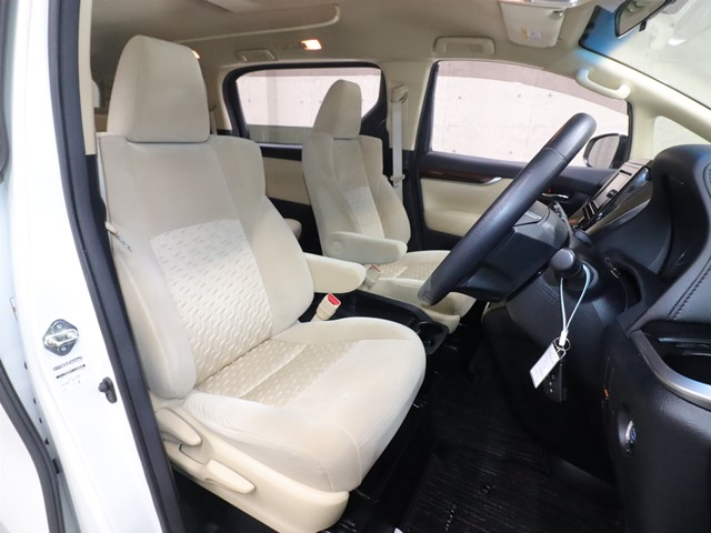 トヨタ アルファード3枚目