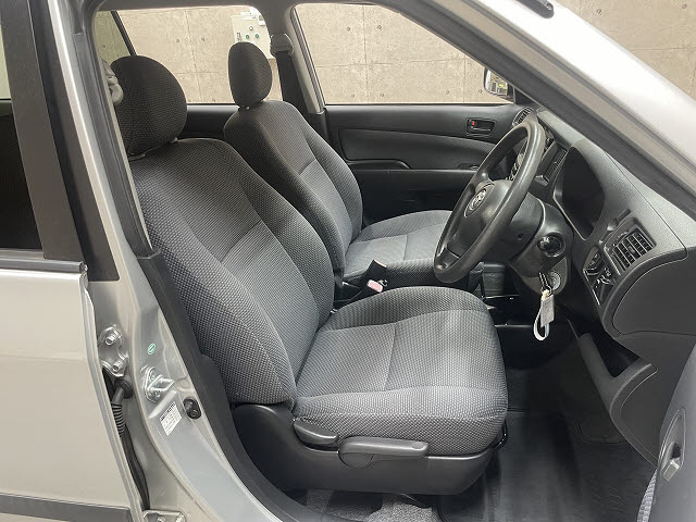 トヨタ サクシードＶ3枚目