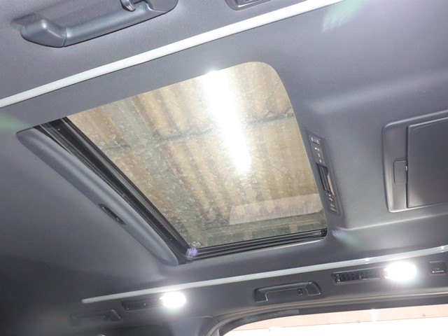 トヨタ アルファード8枚目