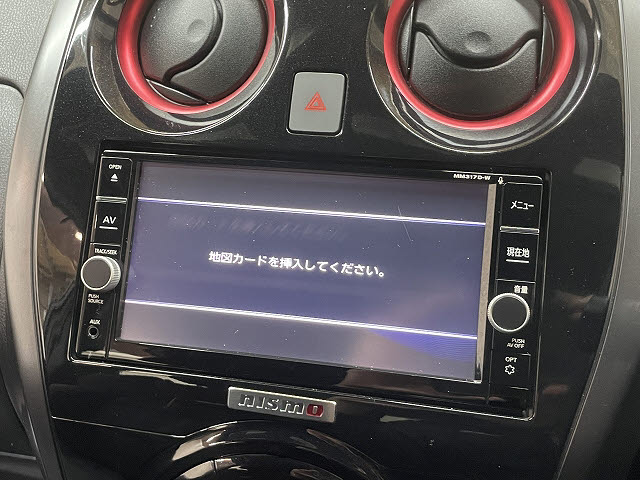 ニッサン ノート13枚目