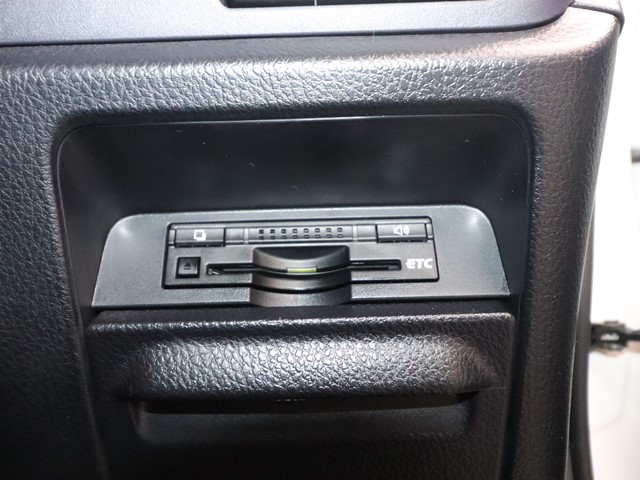 トヨタ ヴォクシー17枚目