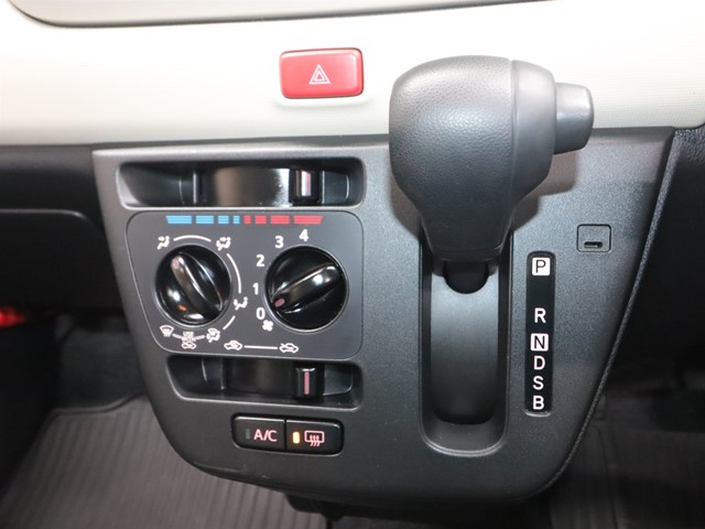 ダイハツ ミラトコット11枚目