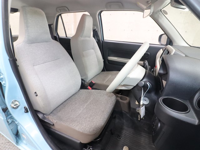 ダイハツ ミラトコット3枚目