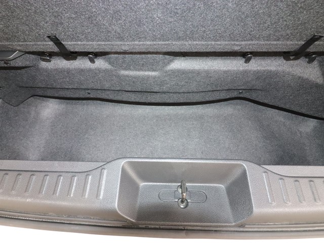 ニッサン エルグランド14枚目