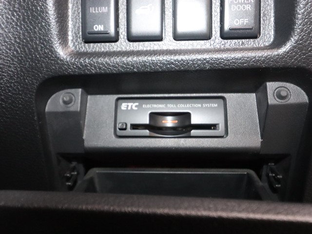 ニッサン エルグランド19枚目