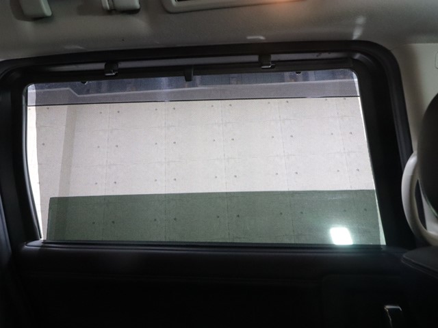 ニッサン エルグランド7枚目