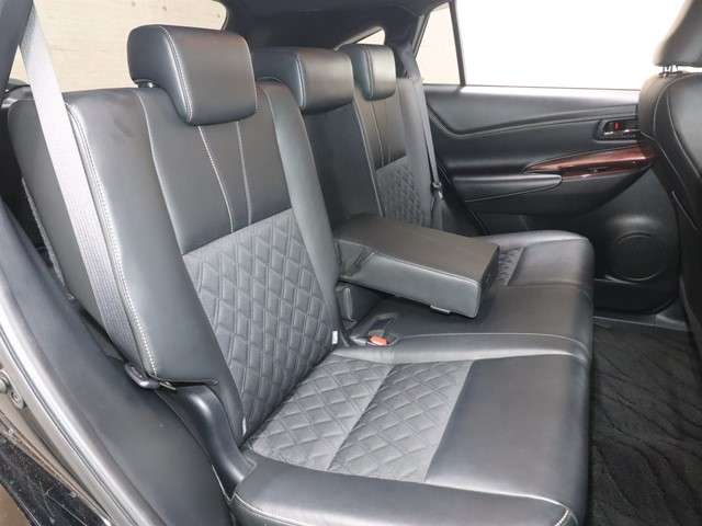 トヨタ ハリアー5枚目