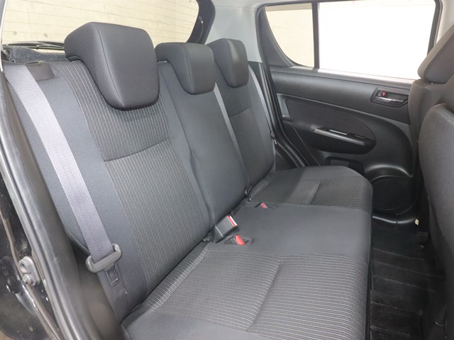 スズキ スイフト4枚目