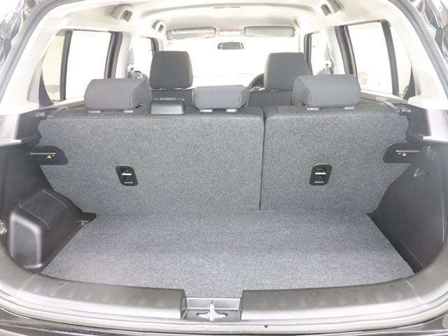 スズキ スイフト8枚目