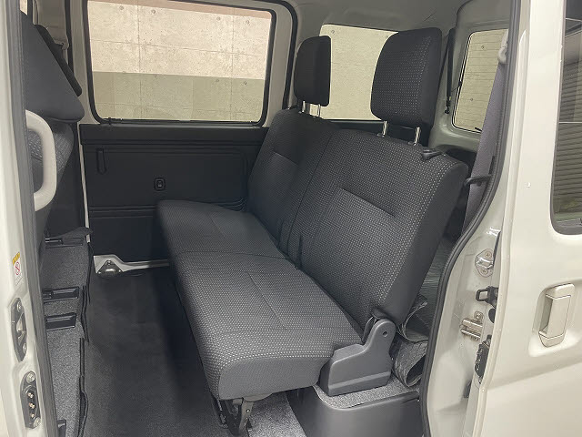 ダイハツ ハイゼットカーゴＶ6枚目