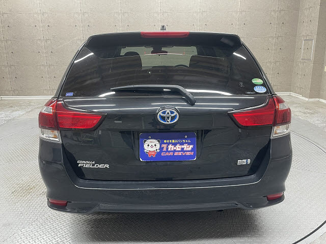 トヨタ カローラフィールダーHV11枚目